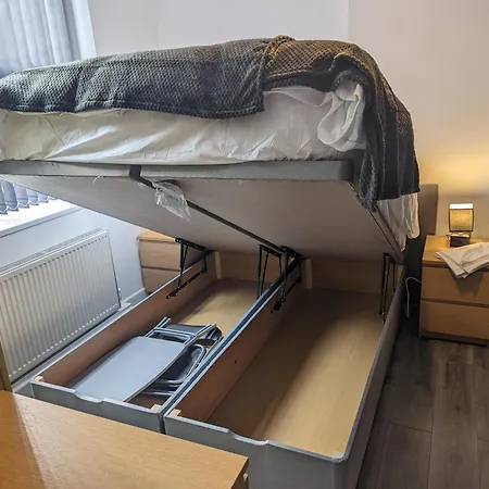 Station Apartments Ashton in Makerfield Room photo
