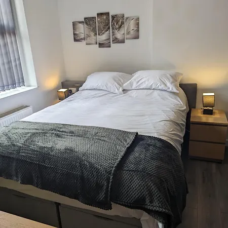 Station Apartments Ashton in Makerfield Room photo