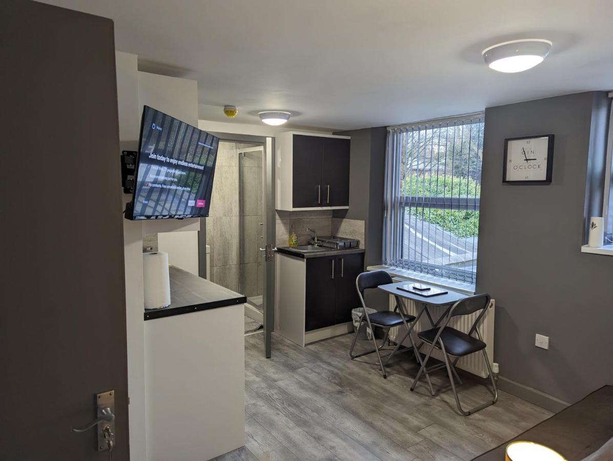 Station Apartment