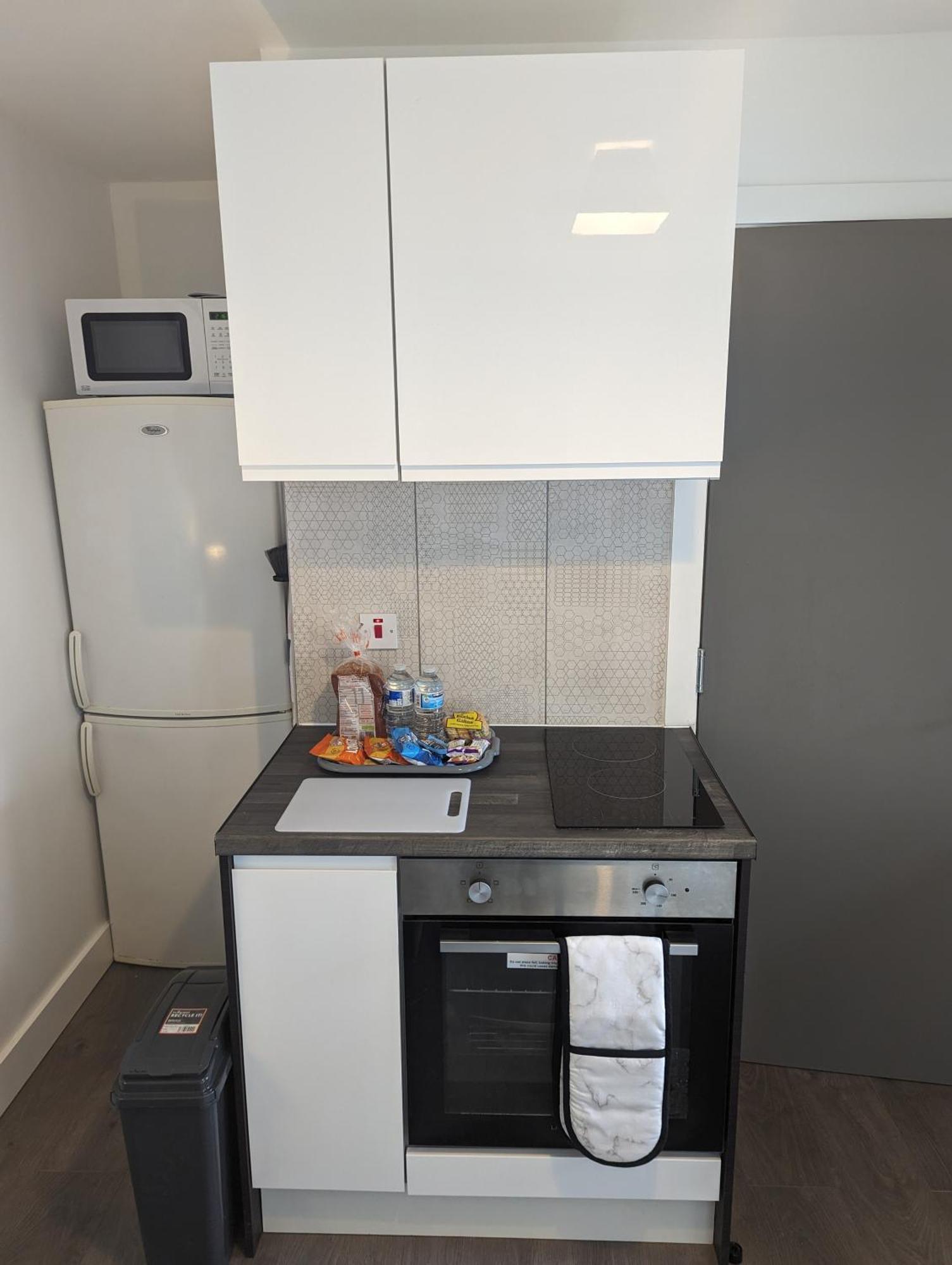 Apartment Station *