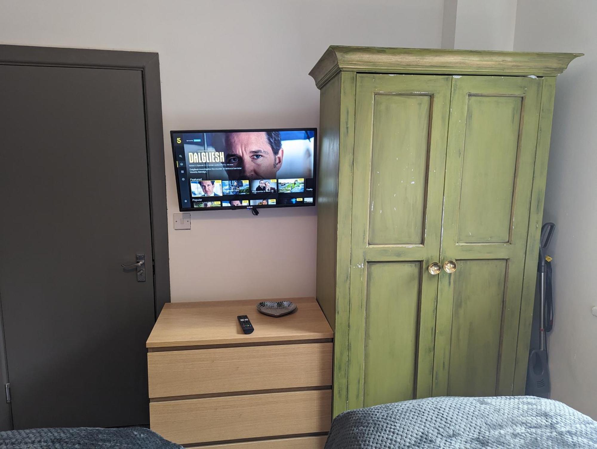 Apartment Station *